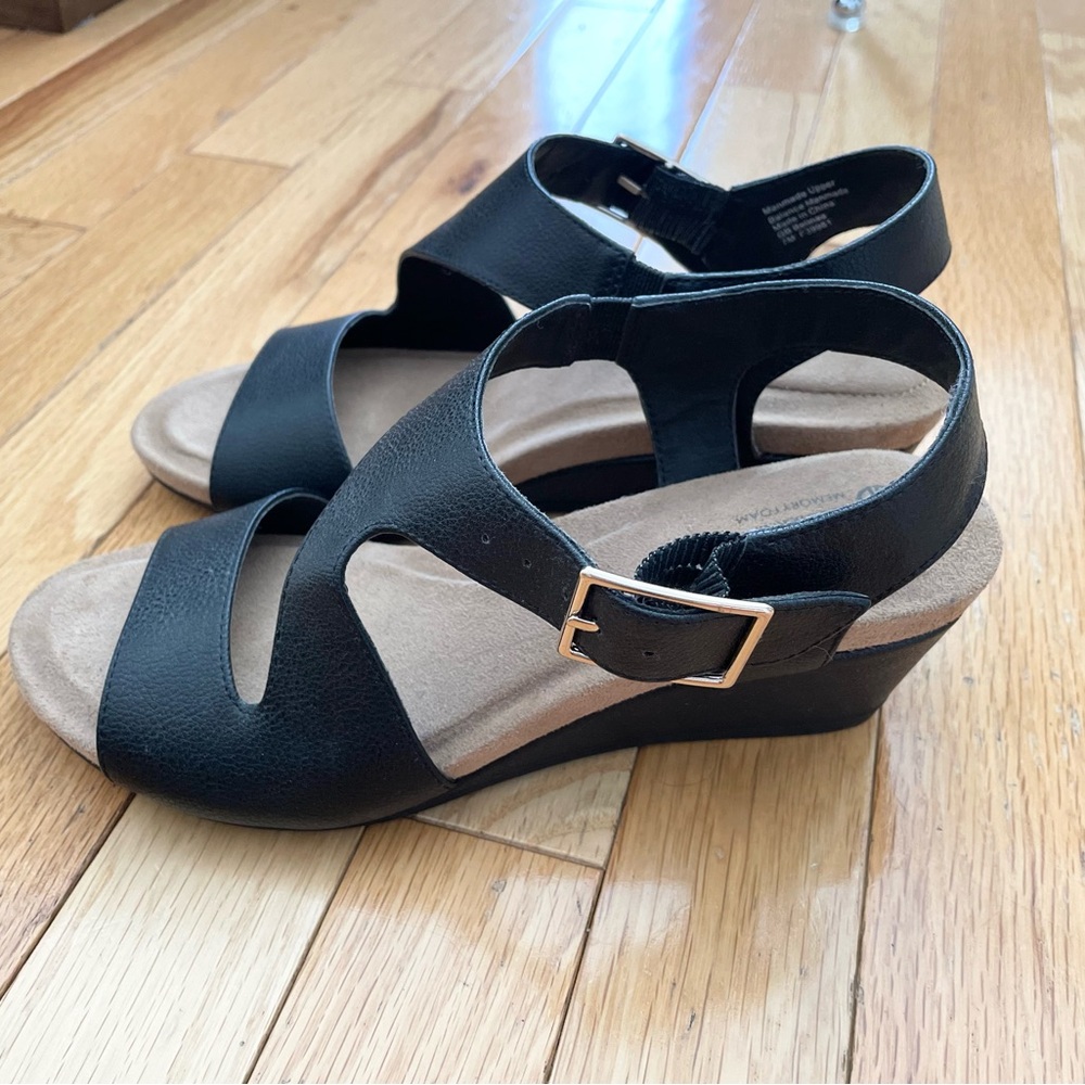 Giani Bernini Belinaa Black Memory Foam Wedge Sandals Sz 7